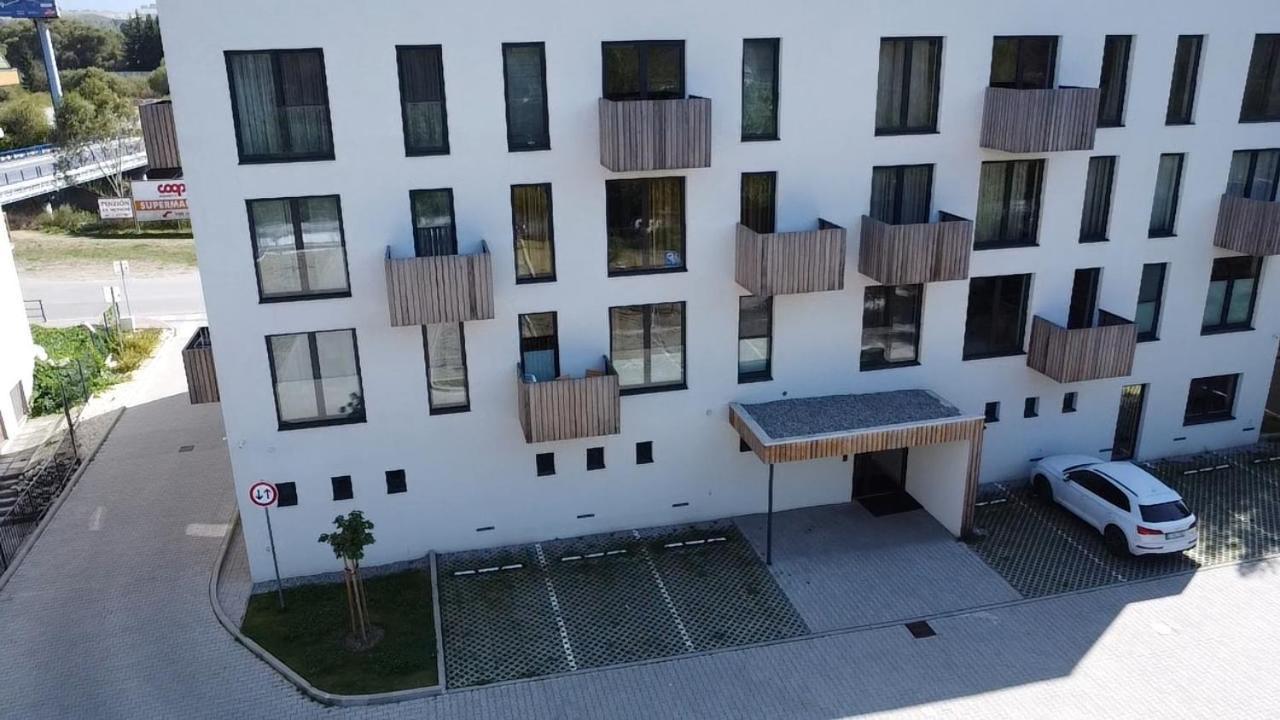 Apartman Besen 307 Bešeňová Exteriör bild